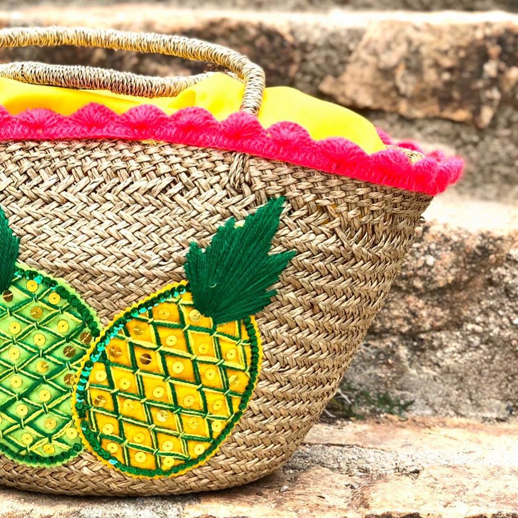 Pineapples Raffia Bag - d5b02-60690255_2263786477049448_8729549604620801217_n.jpg