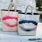 Hand bag kiss - 587f2-035C9A45-644B-422C-A926-6CABCF2A0CF1.jpeg